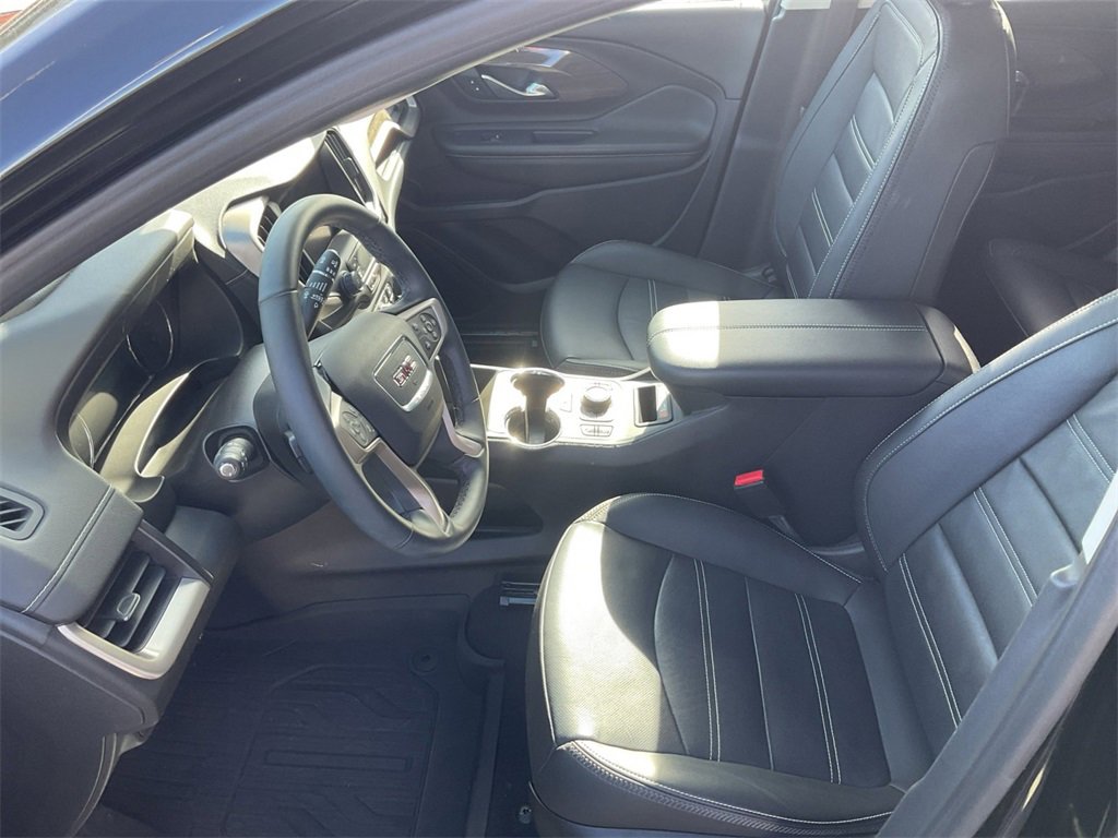 Used 2023 GMC Terrain Denali w/ Black Diamond Edition image 20