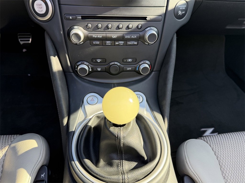 Used 2017 Nissan 370Z Touring Sport image 23