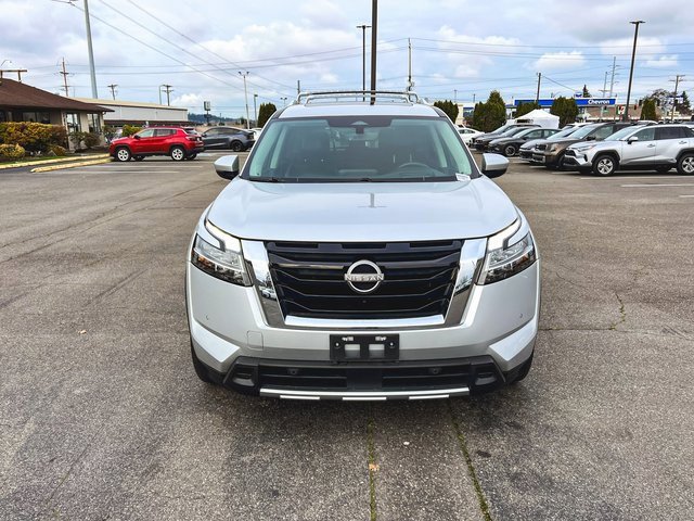 Used 2023 Nissan Pathfinder Platinum w/ Cargo Package image 3
