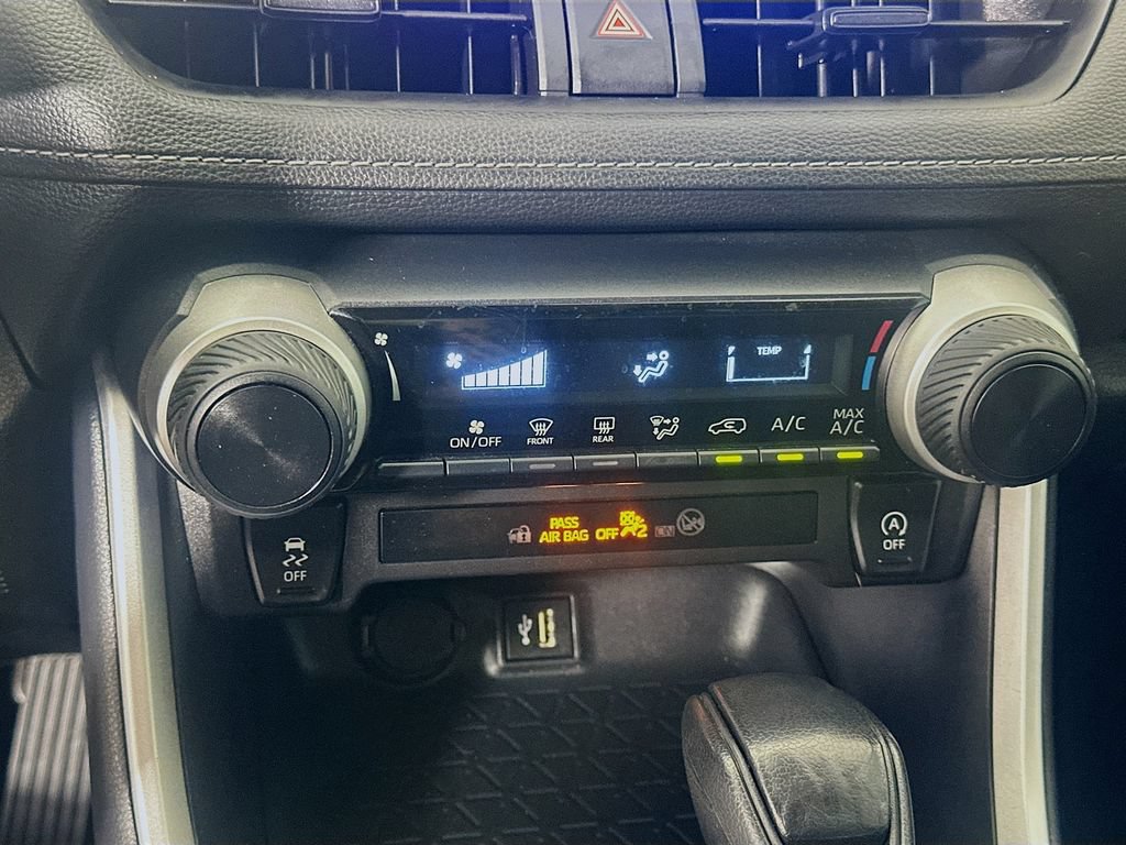 Certified 2025 Toyota RAV4 LE FWD image 13