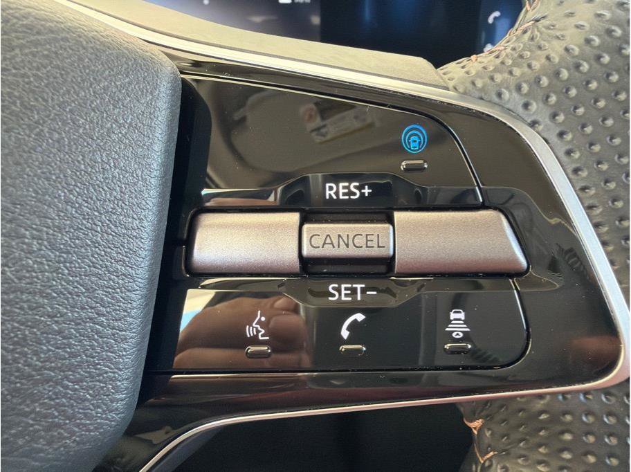Used 2024 Nissan Ariya AWD image 19