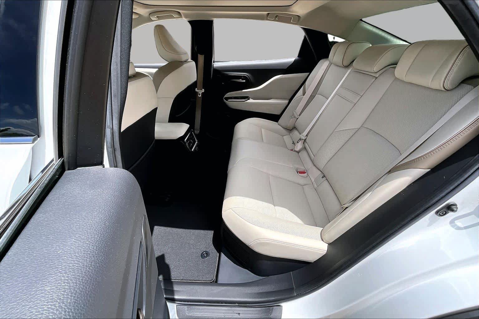 Used 2024 Toyota Crown AWD/4WD image 20