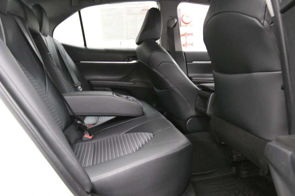 Used 2023 Toyota Camry SE AWD/4WD image 23