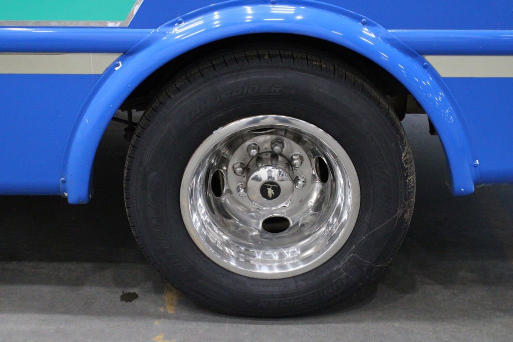 Used 2015 Ford E-450 and Econoline 450 Super Duty w/ Shuttle Bus Prep Package image 30