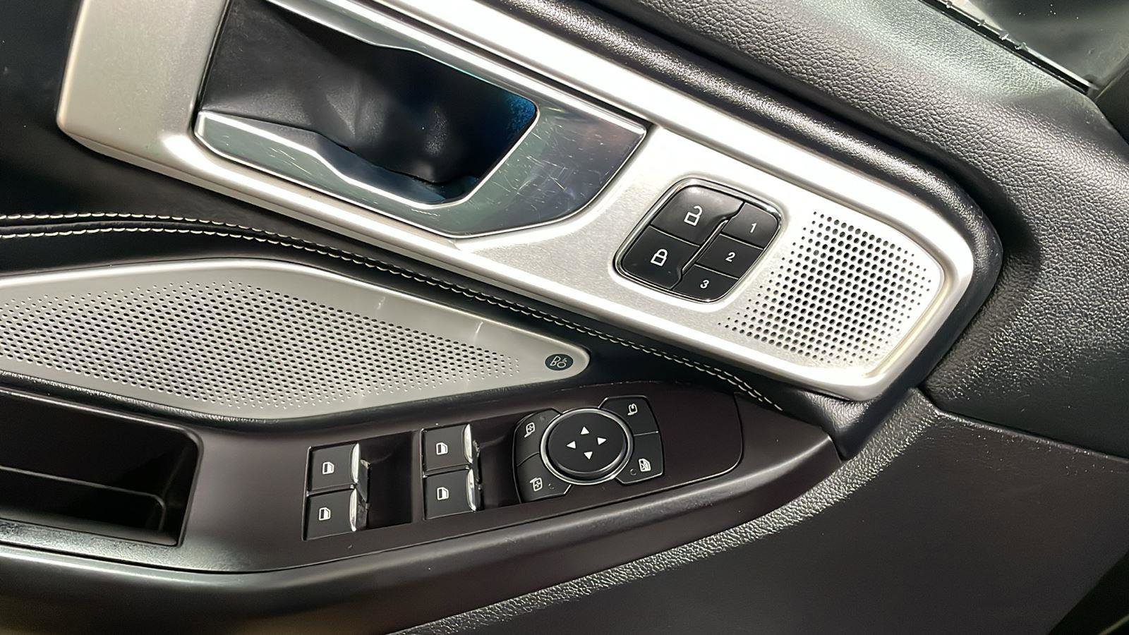 Used 2020 Ford Explorer ST w/ Premium Technology Package image 18