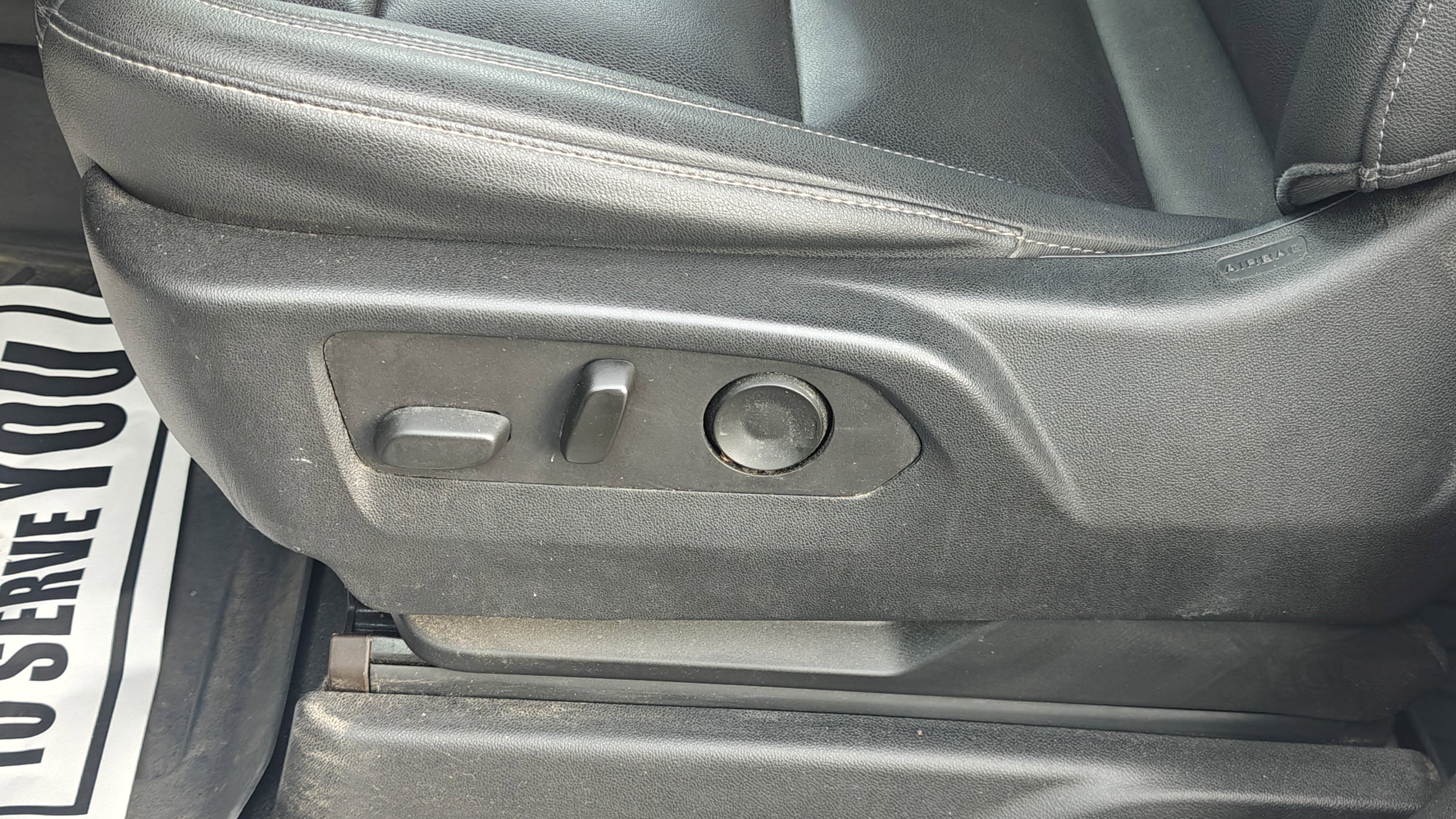 Used 2022 Chevrolet Suburban LT w/ Max Trailering Package image 15