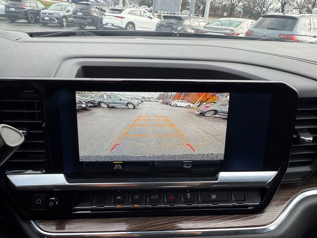 Used 2024 Chevrolet Silverado 1500 LT image 17