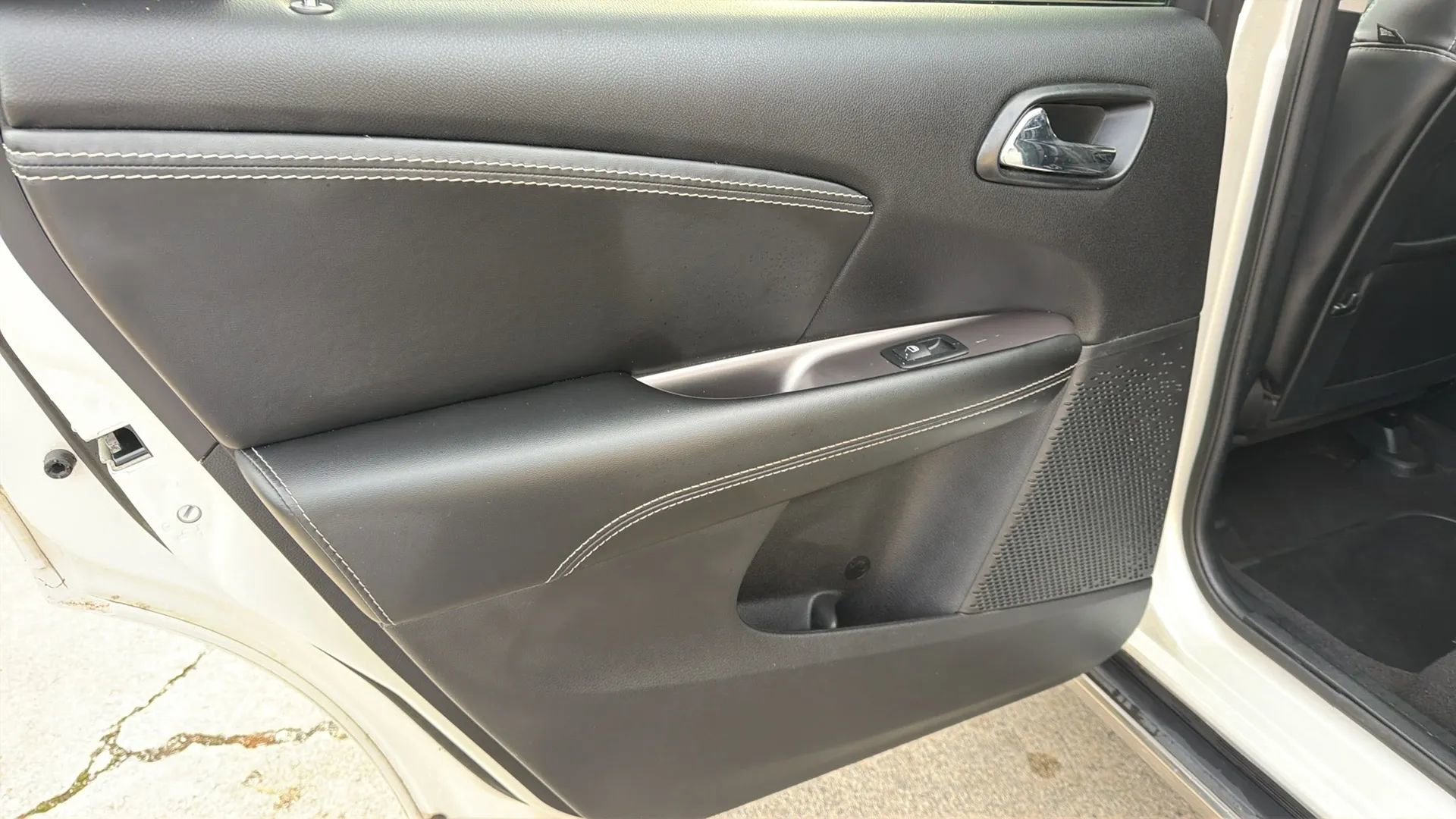 Used 2017 Dodge Journey Crossroad w/ Popular Equipment Group image 24