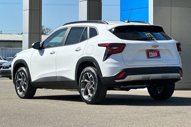 New 2026 Chevrolet Trax LT w/ Driver Confidence Package image 7