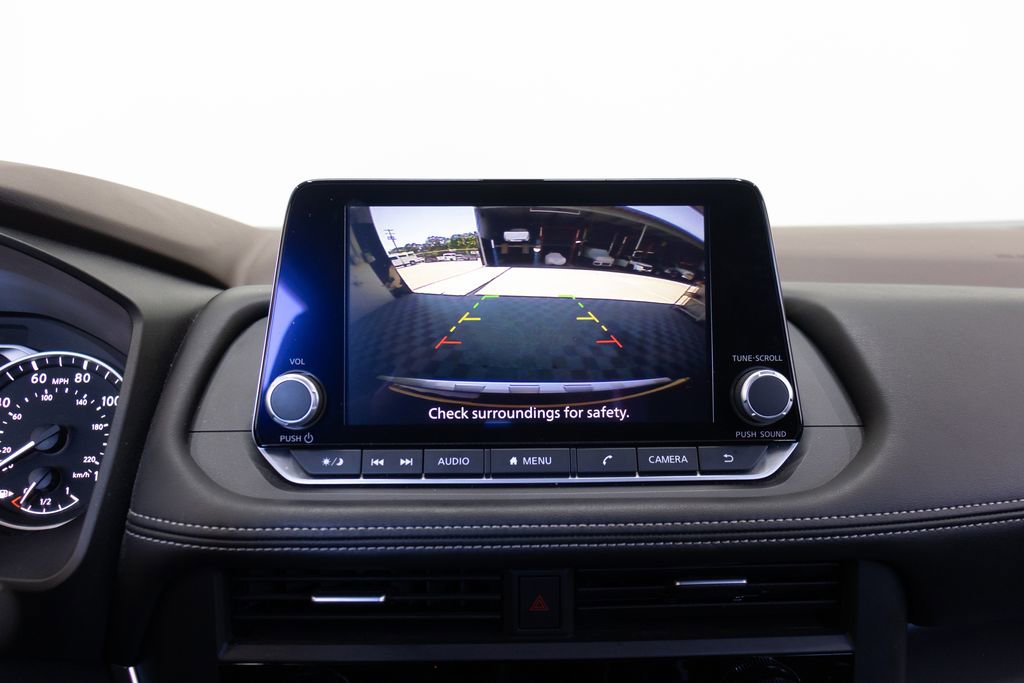 Used 2023 Nissan Rogue S image 29