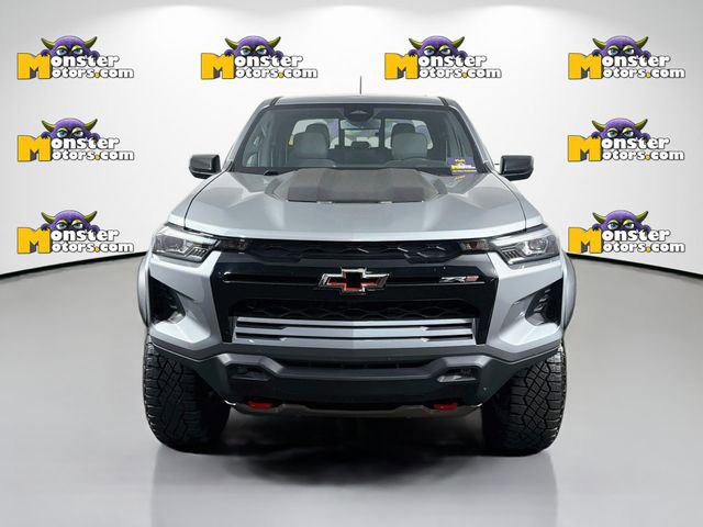 Used 2024 Chevrolet Colorado ZR2 AWD/4WD image 2