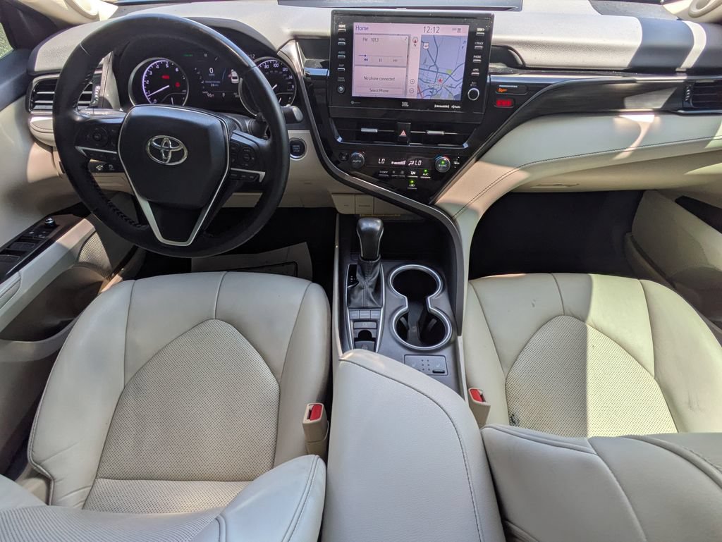 Used 2021 Toyota Camry XLE w/ Navigation Package FWD image 13