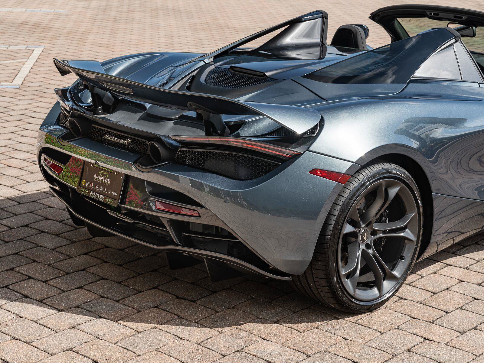 Used 2020 McLaren 720S Spider RWD image 31