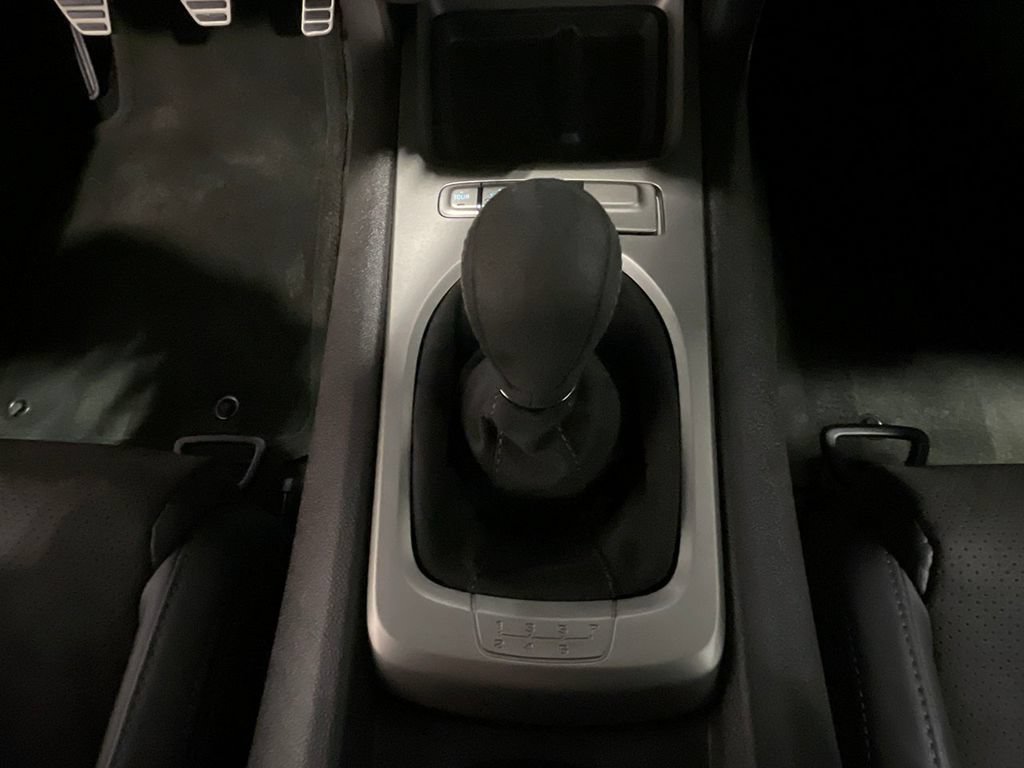 Used 2015 Chevrolet Camaro Z/28 RWD image 76