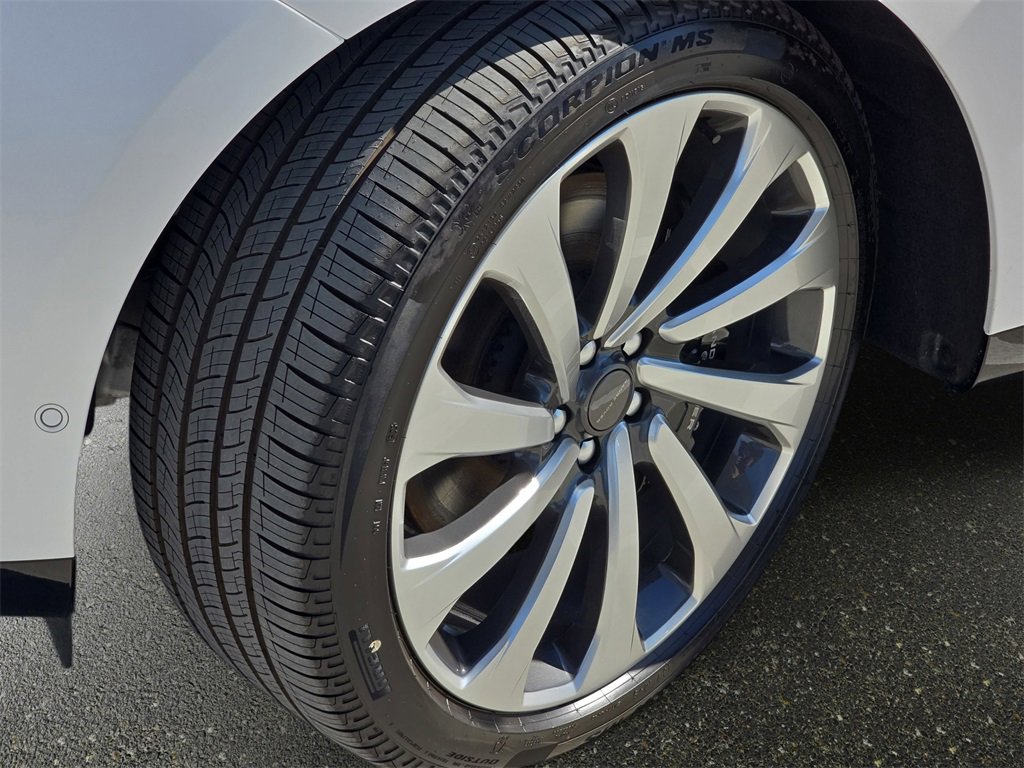 New 2026 Land Rover Range Rover SV image 34