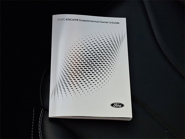 Certified 2025 Ford Escape Platinum w/ Premium Technology Package image 28