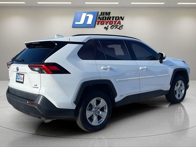 Used 2020 Toyota RAV4 LE image 5