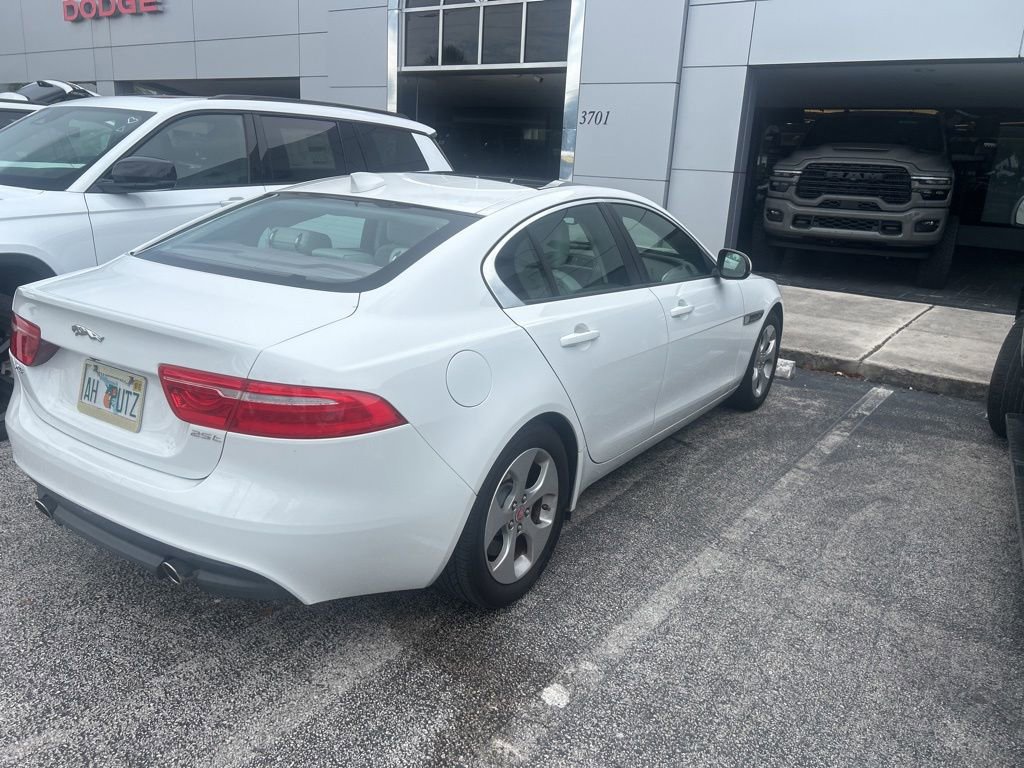 Used 2017 Jaguar XE RWD image 30