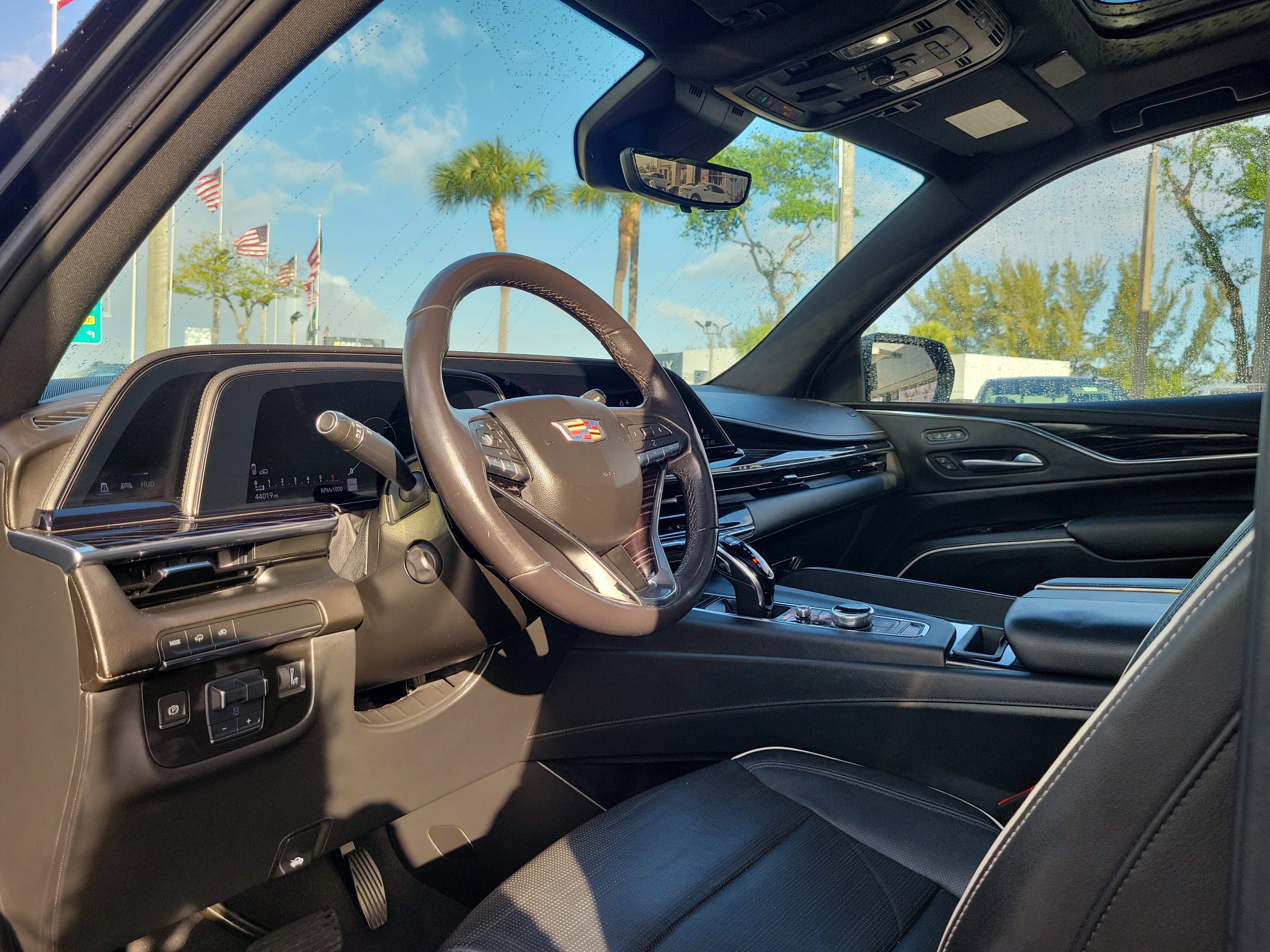 Used 2021 Cadillac Escalade Sport w/ Driver Assist Tech Package image 9