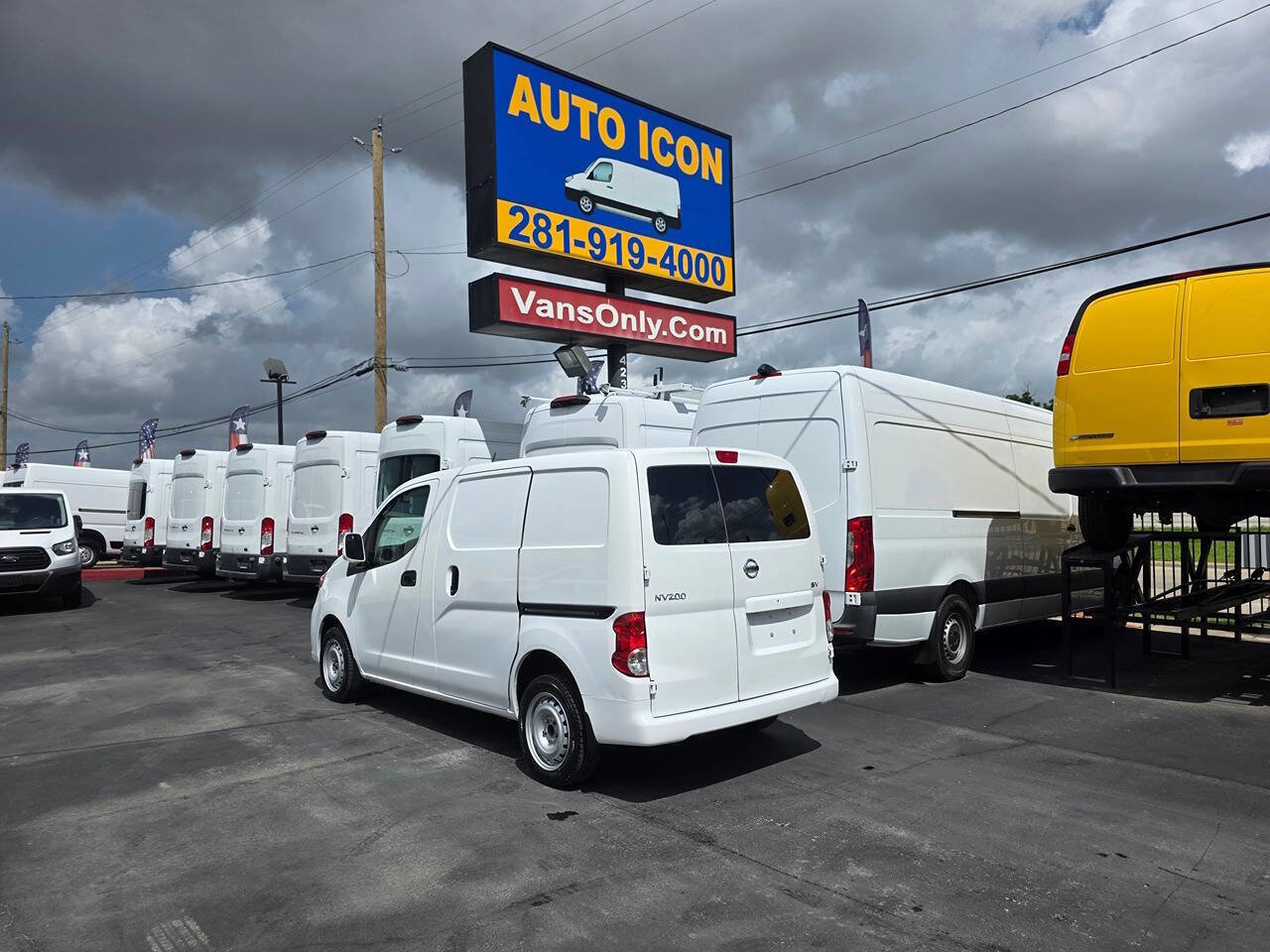 Used 2019 Nissan NV200 SV w/ Back Door Glass Package FWD image 29