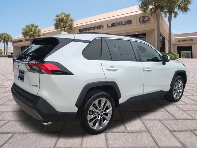 Used 2019 Toyota RAV4 Limited FWD image 4