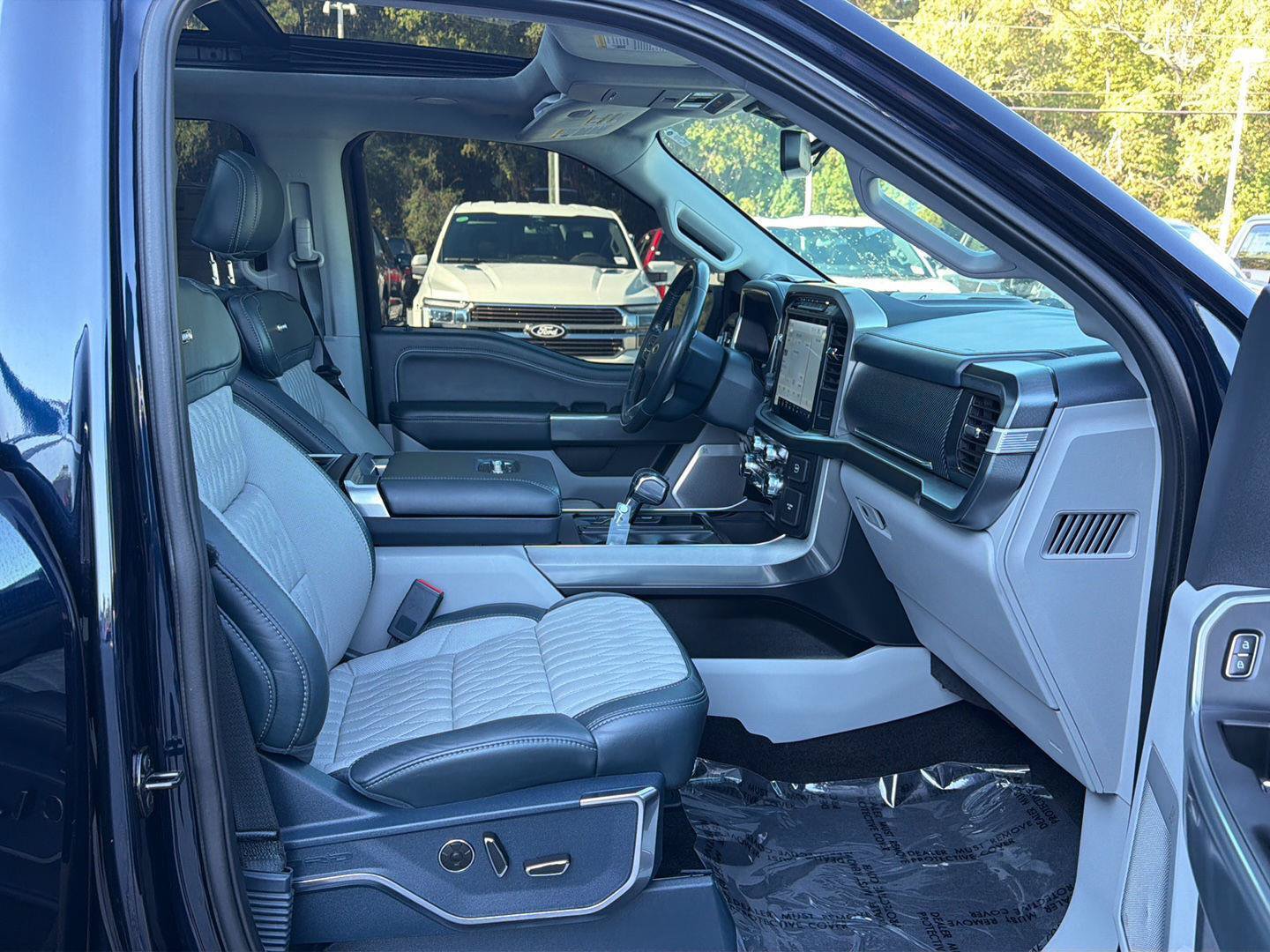 Certified 2022 Ford F150 Limited AWD/4WD image 14