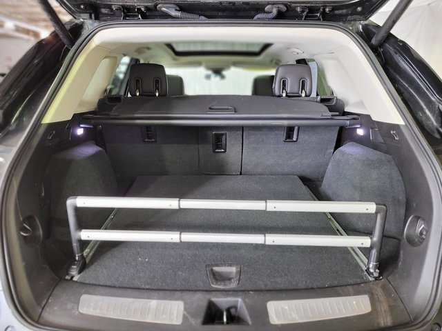 Used 2018 Cadillac XT5 Luxury w/ Driver Awareness Package image 57