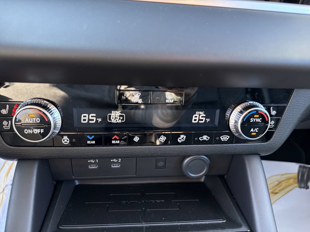 New 2026 Mitsubishi Outlander SEL AWD/4WD image 21