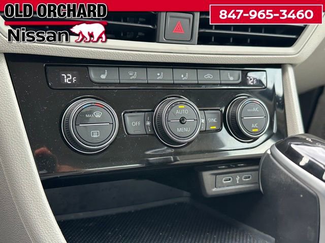 Used 2023 Volkswagen Jetta SE image 13