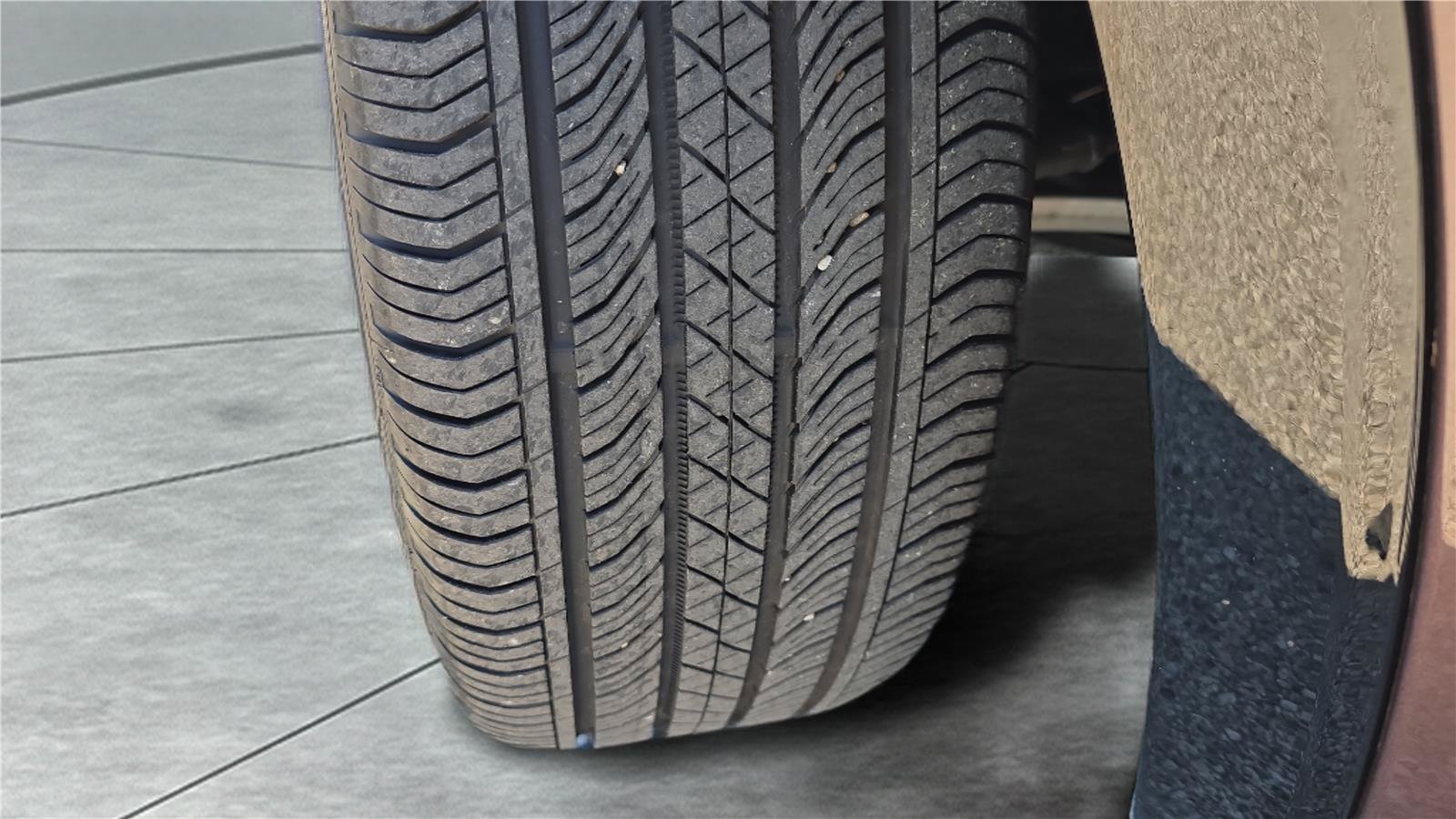 Used 2025 Buick Envision Sport Touring AWD/4WD image 31