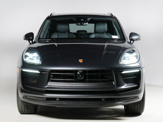 Certified 2026 Porsche Macan AWD/4WD image 6