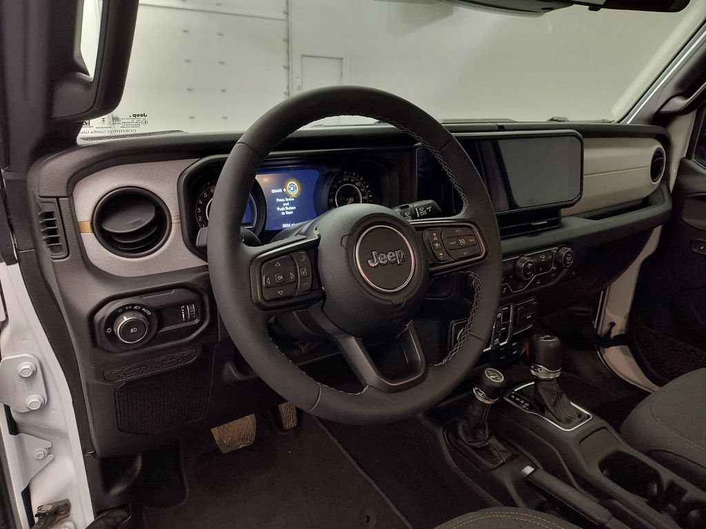 Used 2026 Jeep Wrangler Unlimited Sport AWD/4WD image 4