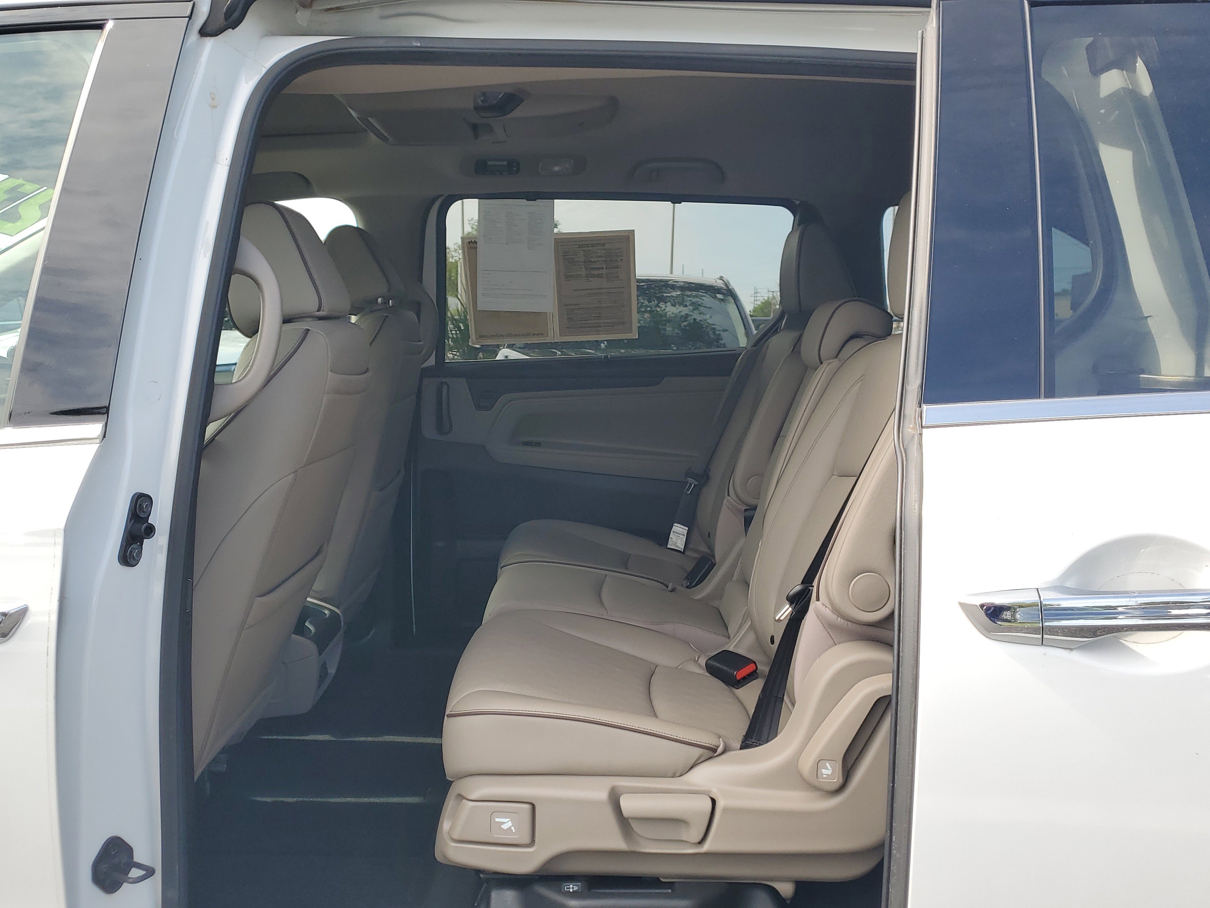 Used 2023 Honda Odyssey Elite image 13