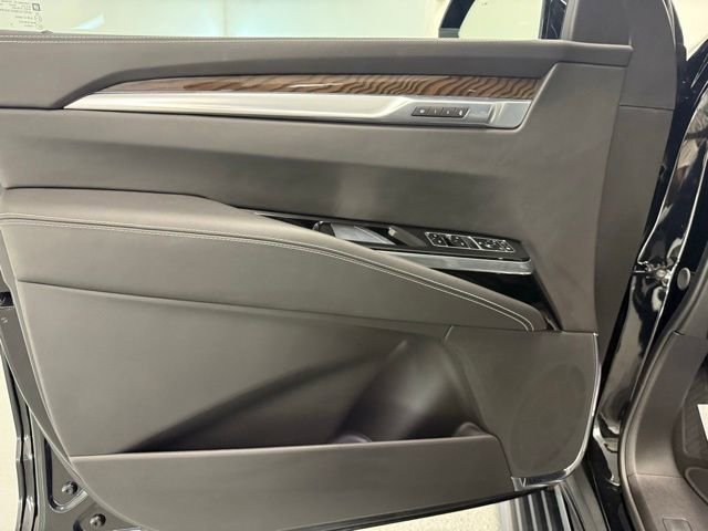 Used 2026 Cadillac Escalade Platinum Sport w/ LPO, ONYX Package image 12