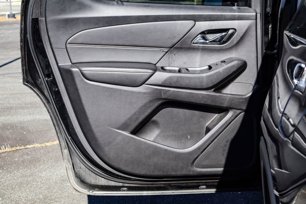 Used 2019 Chevrolet Traverse LT image 39