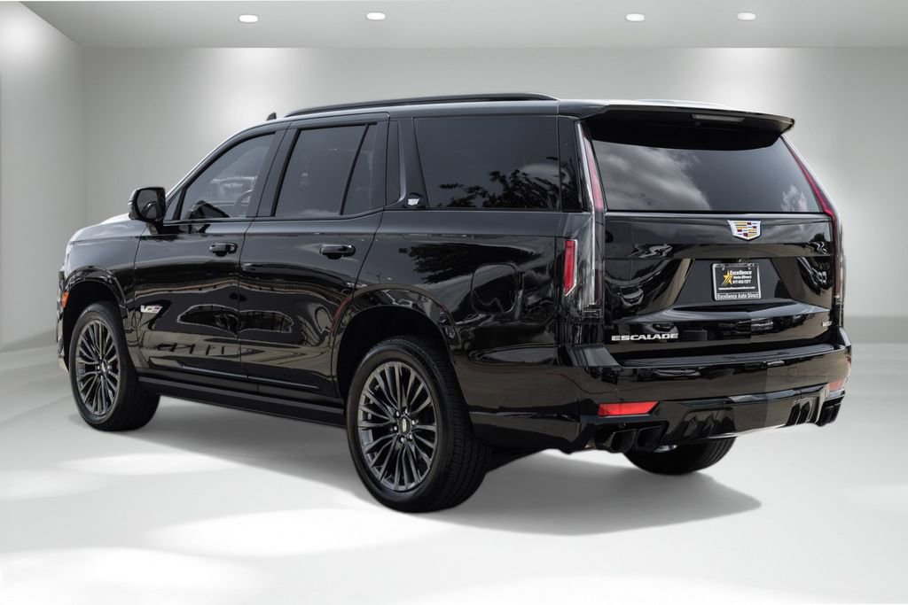Used 2023 Cadillac Escalade V AWD/4WD image 9