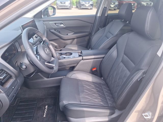Certified 2024 Nissan Rogue Platinum FWD image 19
