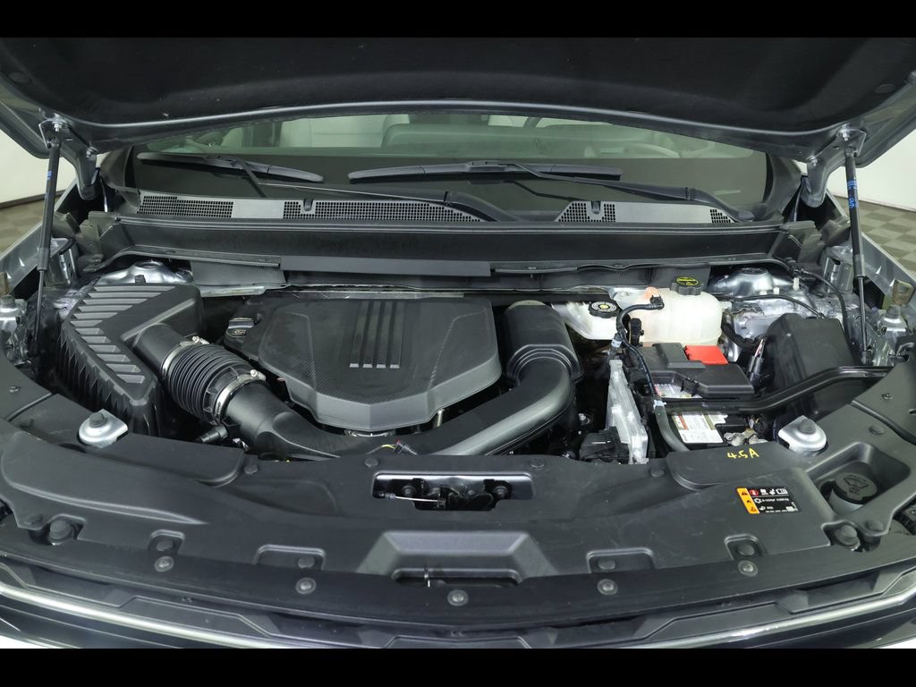 Used 2025 Chevrolet Traverse LT AWD/4WD image 19