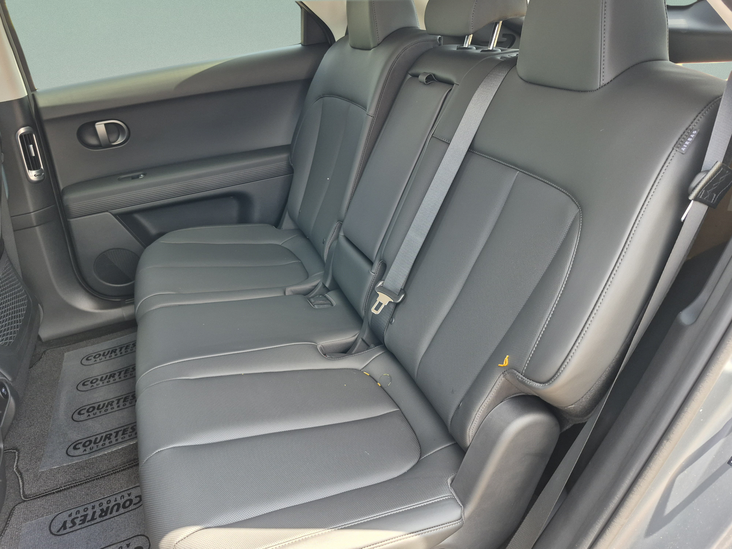 New 2026 Hyundai Ioniq 5 SEL RWD image 17