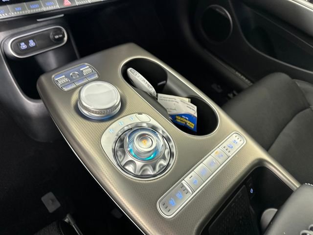 Used 2023 Genesis GV60 Advanced image 20