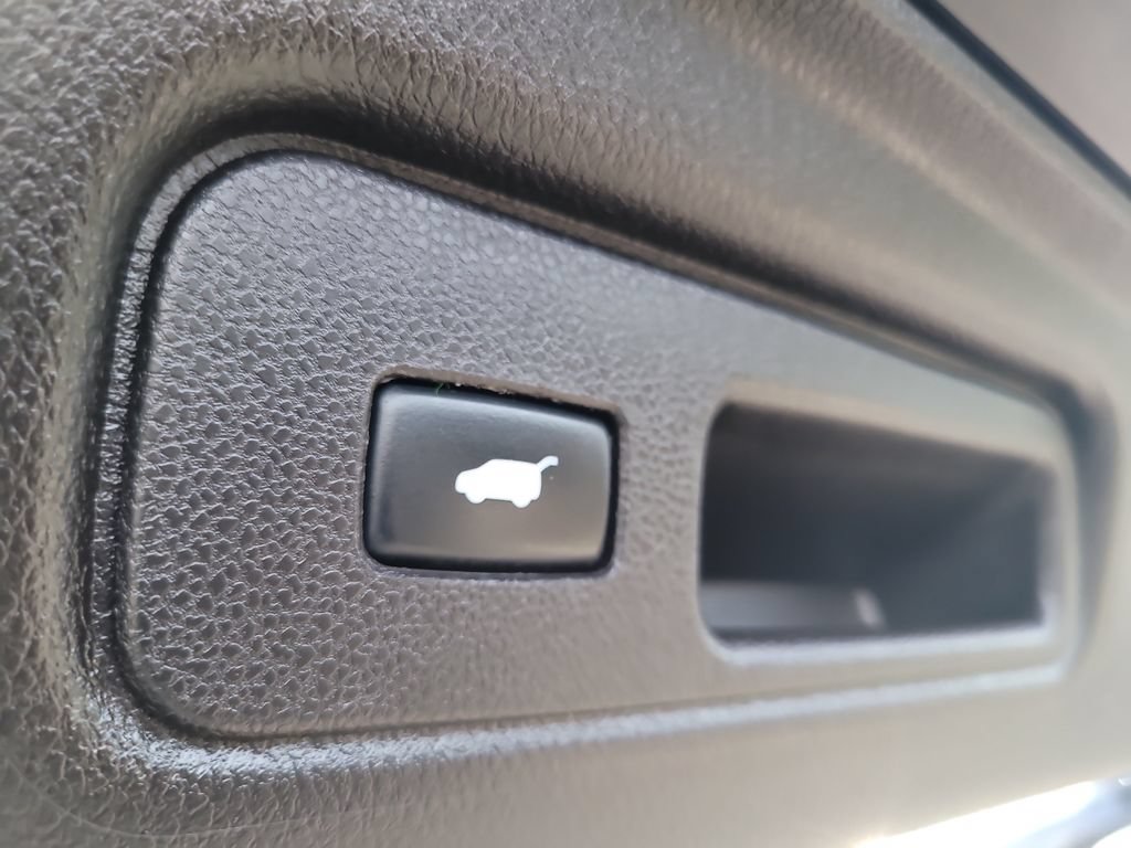 Used 2016 Acura RDX w/ Advance Package AWD/4WD image 9