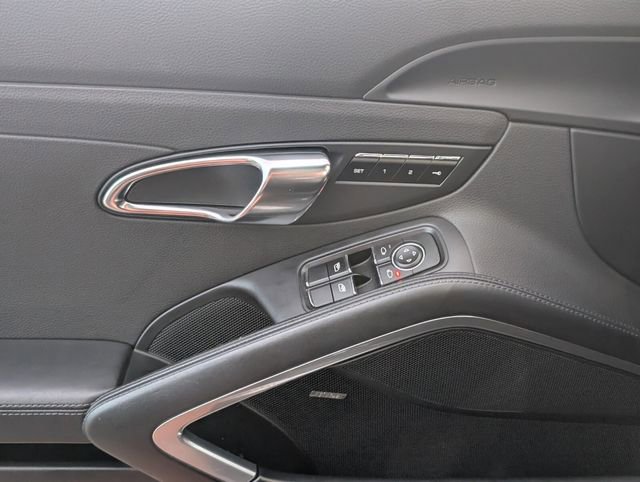 Used 2016 Porsche 911 Carrera Black Edition image 23