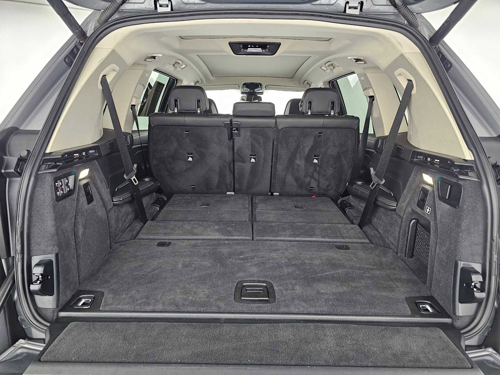 Used 2025 BMW X7 xDrive40i image 16