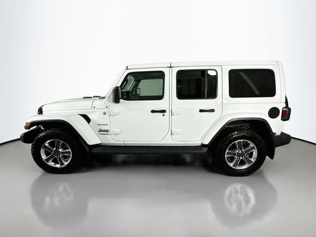 Used 2022 Jeep Wrangler Unlimited Sahara w/ Cold Weather Group AWD/4WD image 2