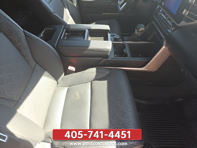 Used 2025 Toyota Tundra SR5 w/ SR5 Premium Package AWD/4WD image 31