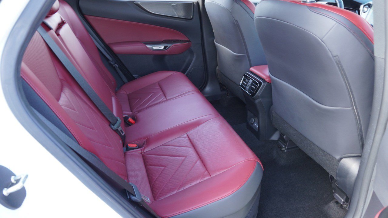 Used 2025 Lexus NX 350h AWD w/ Cold Area Package image 34