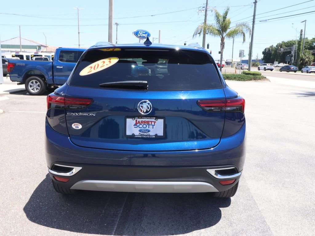 Used 2023 Buick Envision Essence image 10
