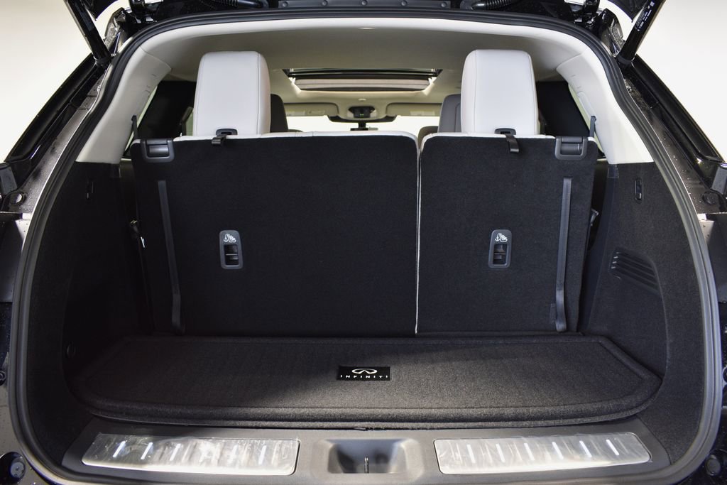 New 2026 INFINITI QX60 Luxe w/ Family Package image 29