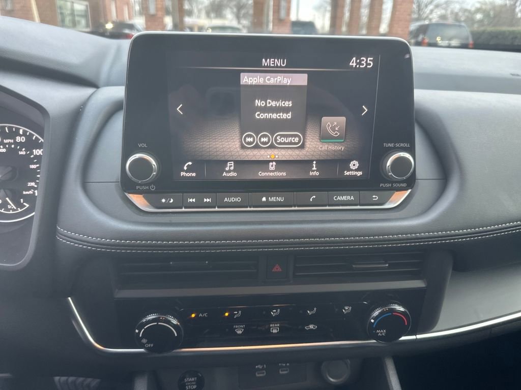 Used 2024 Nissan Rogue S image 7