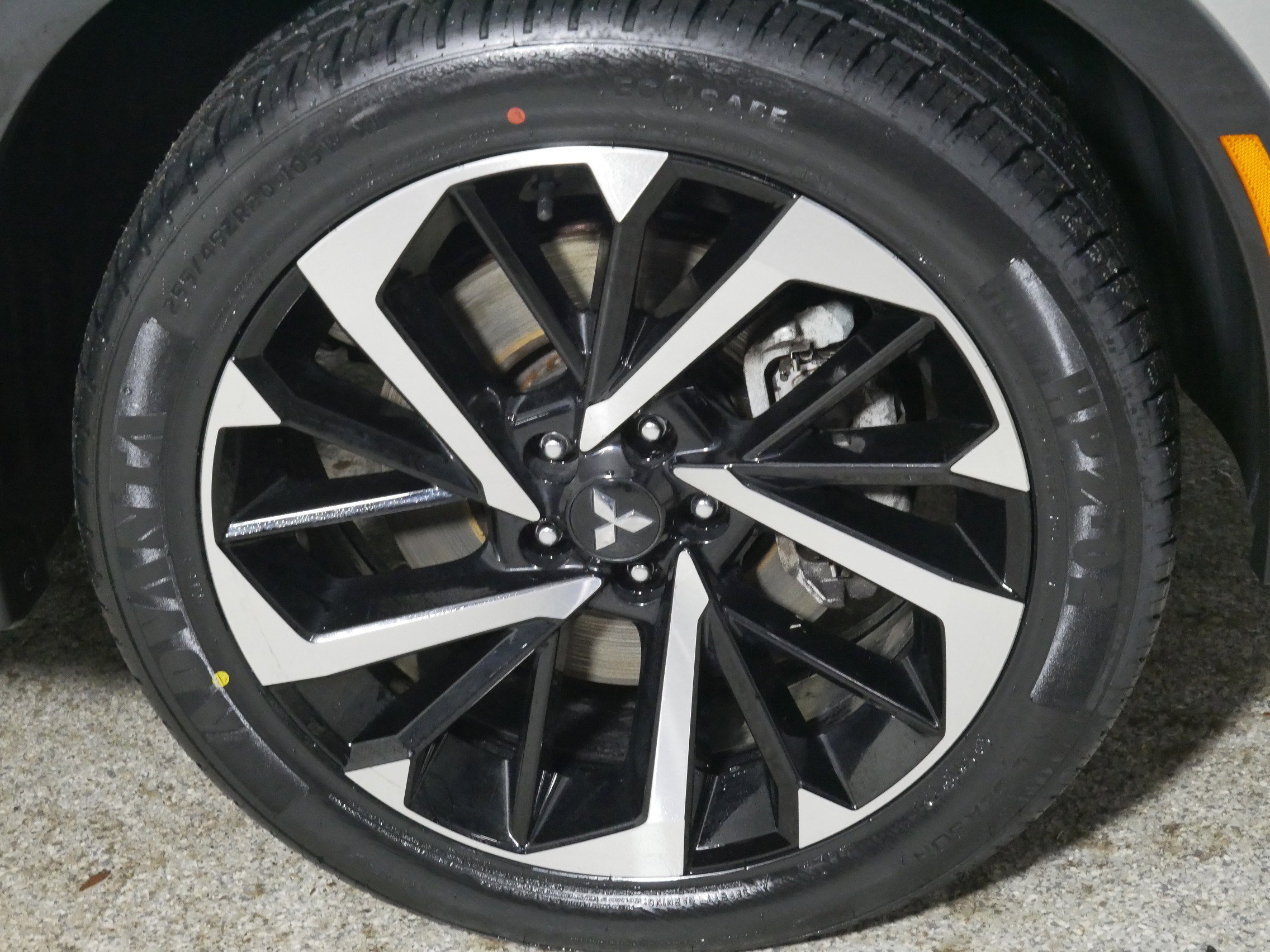 Used 2024 Mitsubishi Outlander SE image 15